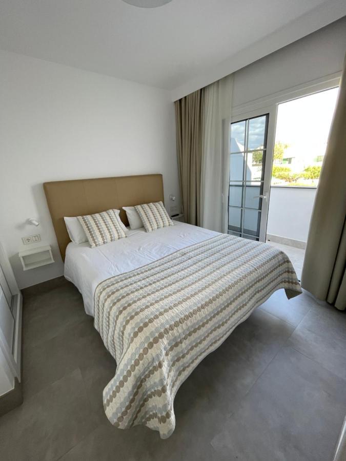 Izaro Apartamento Atico De Lujo Cerca De Playa Dorada Playa Blanca  Bagian luar foto